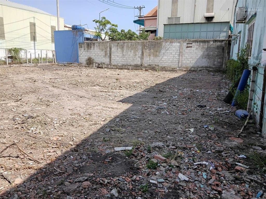 Đất nền 2 mặt tiền gần dự án vin hóc môn, ngân hàng hỗ trợ vay lãi suất cực ưu đãi