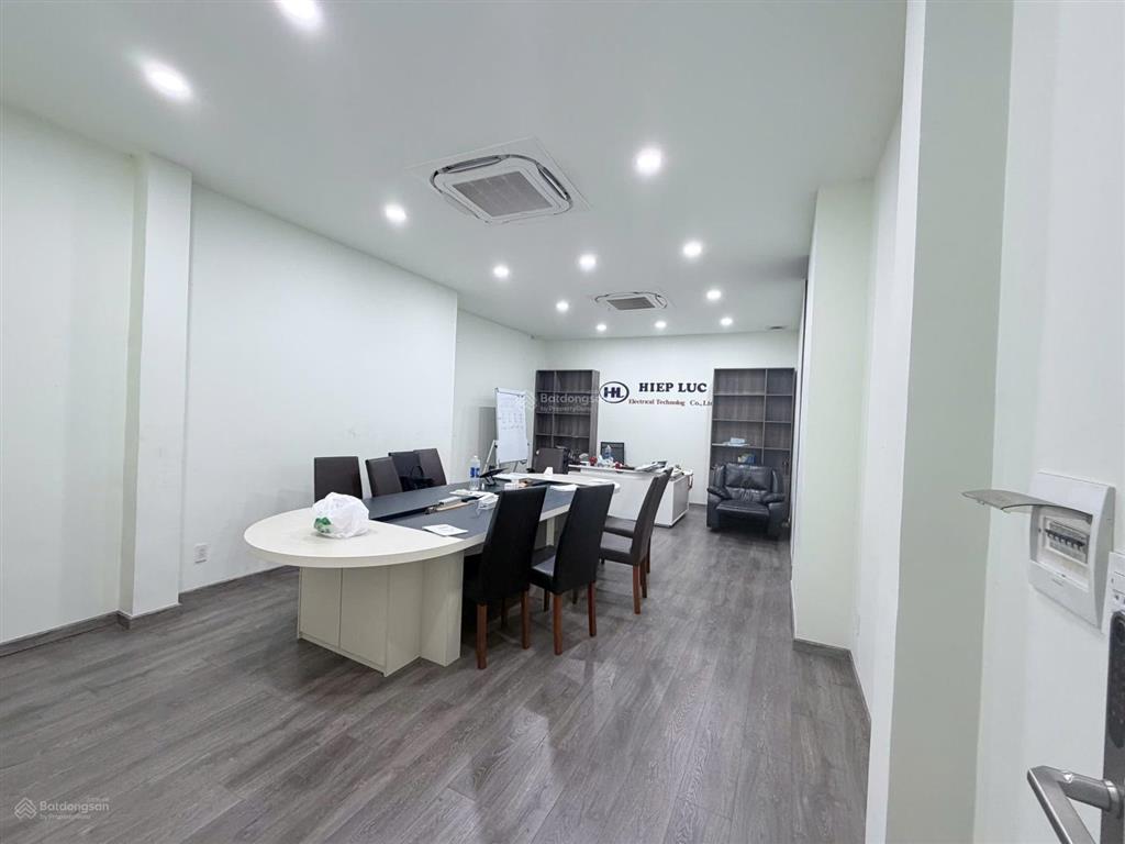 Mặt tiền trần thị cờ hơn 600m sàn, sẵn văn phòng và kho