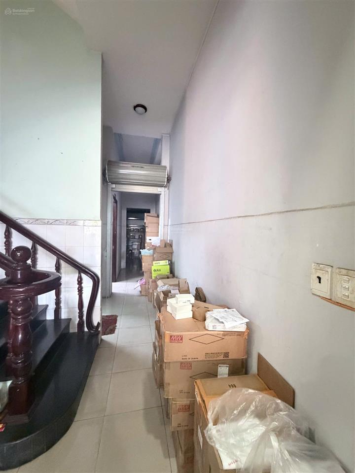 Mặt tiền trần thị cờ hơn 600m sàn, sẵn văn phòng và kho