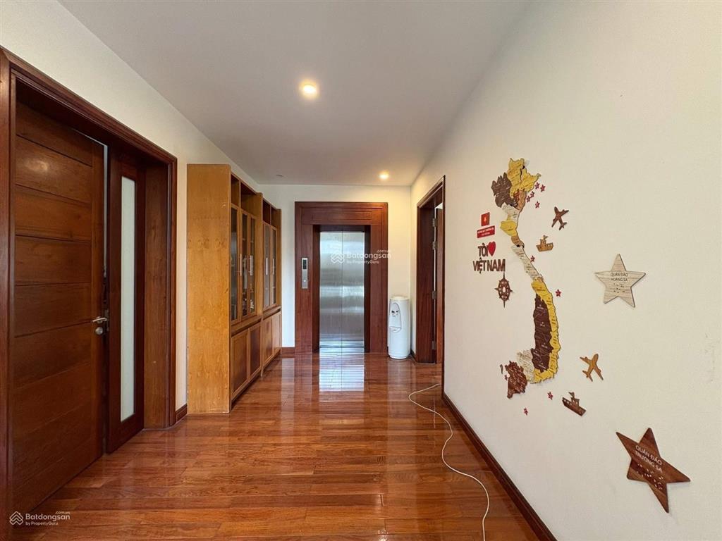 Dinh thự tân cổ điển  biểu tượng thịnh vượng  nam từ liêm đường tố hữu 170m2 5t thang máy