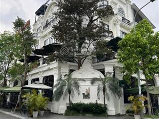 Dinh thự hoàng gia lô góc 2 mặt tiền  "sống thượng lưu" tại trung tâm nam từ liêm thang máy 170m2