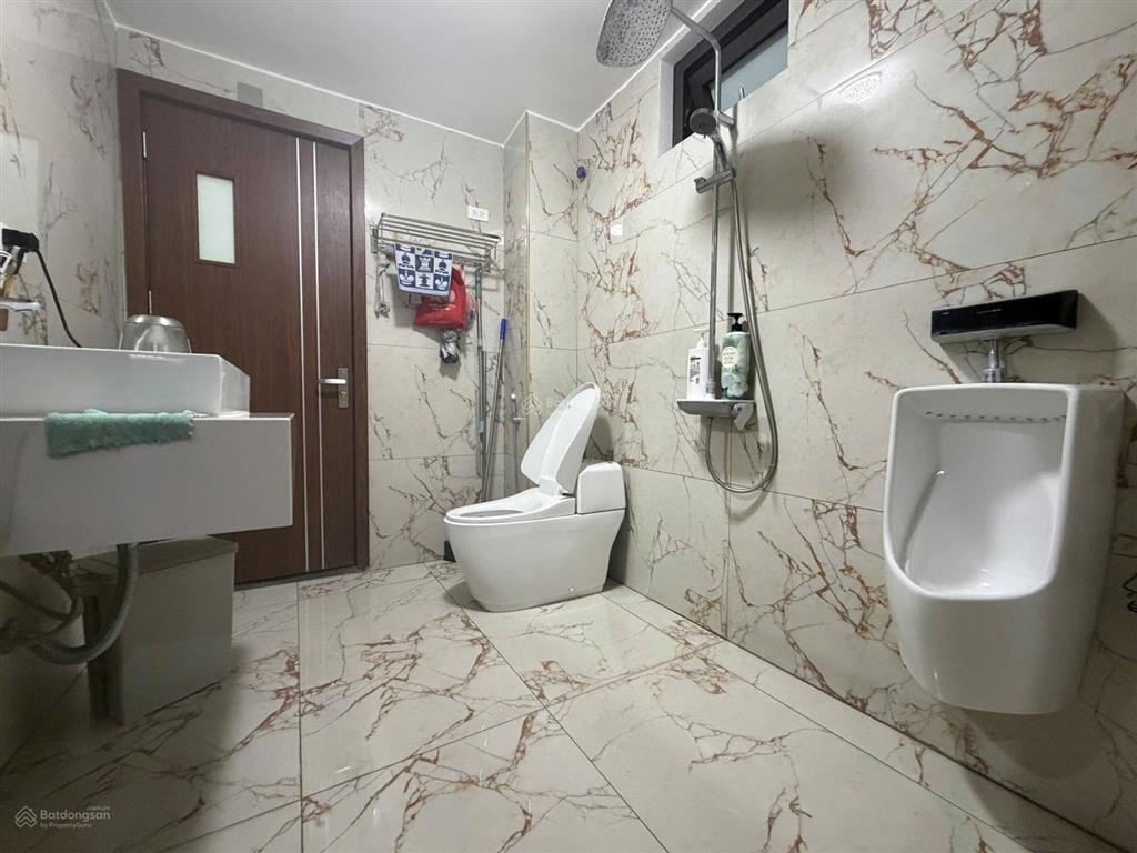 Bán căn hộ luxury cao cấp vinhomes metropolis liễu giai ba đình 2pn view hồ tây 16 tỷ
