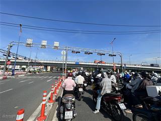 Hiếm! nhà mt đường xa lộ hà nội, hiệp phú, quận 9, cpxd tối đa hầm 18 tầng, vị trí ngay ngã tư tđ.