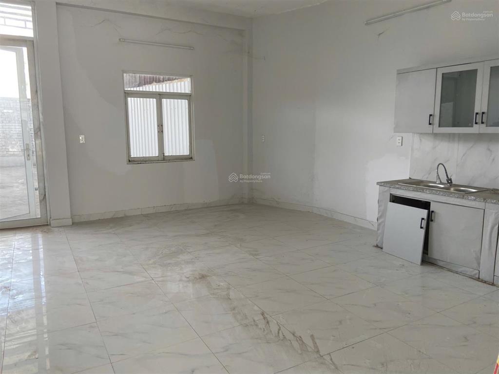 Cho thuê nhà 4 tầng dt đất 7x30m mtkd hoàng hữu nam, đoạn gần bv ung bướu, metro suối tiên, bến xe.