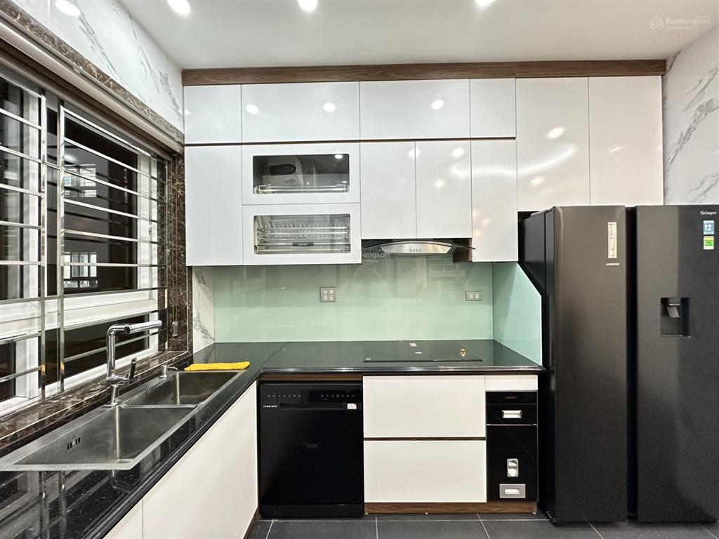 Bán căn hộ 115m2 * 3pn full nội thất, số 5 tú mỡ