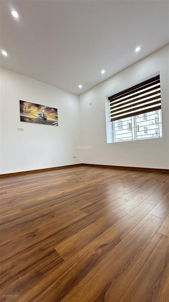 Bán chcc 115m2  3pn phố nguyễn chí thanh  đống đa, căn góc, giá hơn 8 tỷ