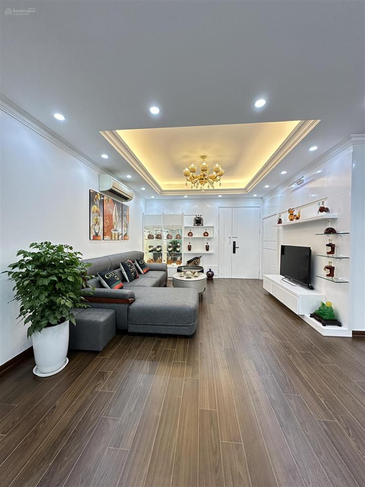 Căn hộ 115m  3pn2wc, đường nguyễn chí thanh.