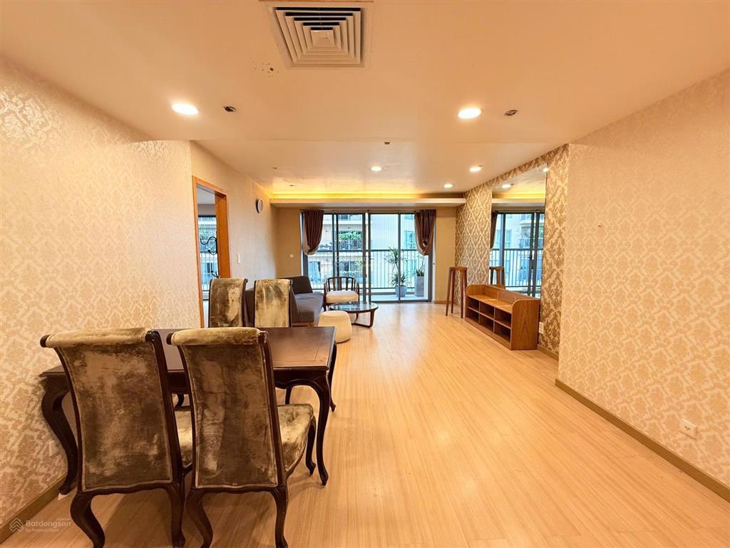 Tôi bán căn hộ 105m², 2pn, 2wc, full nội thất mipec tây sơn