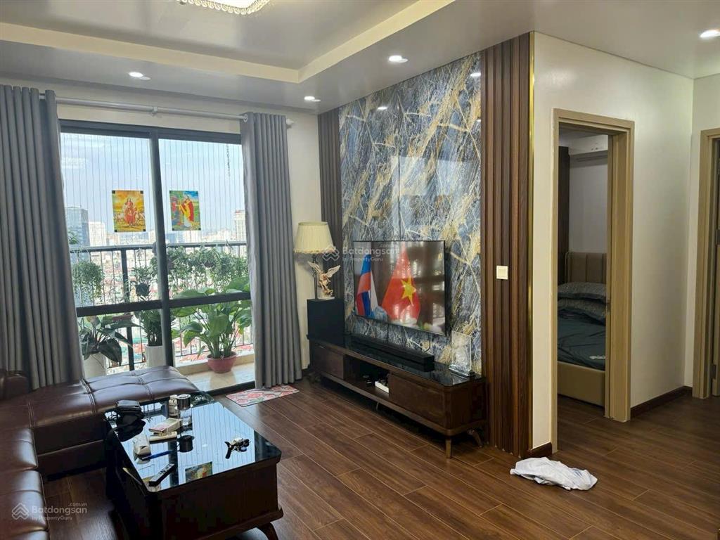 Bán căn hộ tại mipec towers 96m²  2pn, bc đông nam