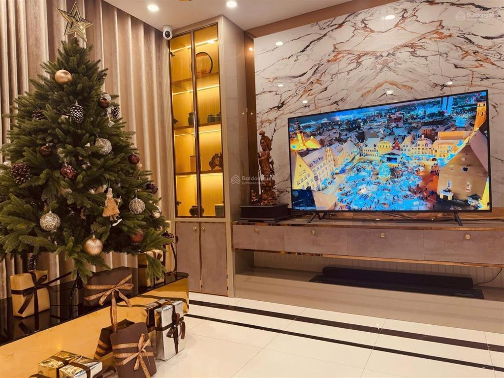 Bán căn hộ chung cư 170 đê la thành 98m 2pn giá 9 tỷ