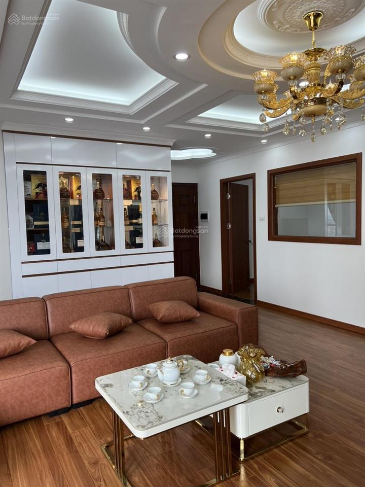 Bán căn hộ 90m2 * 2pn 2wc tòa n08 thành thái, sát cv cầu giấy.