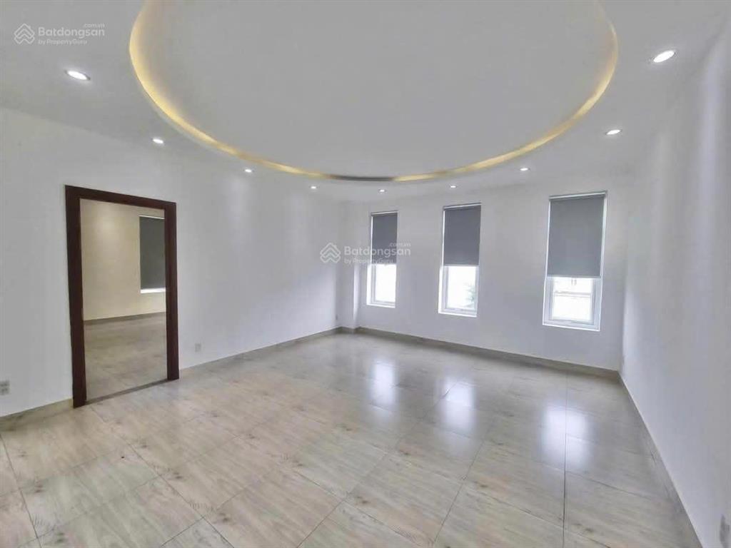Cho thuê nhà khu vip  4 tầng  đường số 6, khu hà đô centrosa