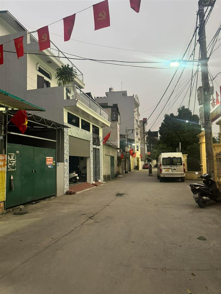 Bán đất đấu giá thọ am  liên ninh dt60m  mt4.5m  giá 9.5 tỷ. phân lô 3 ô tô tránh kd đỉnh