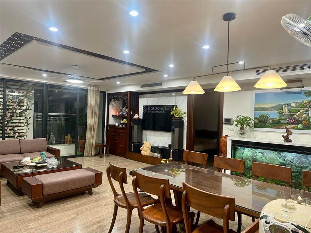 Cần bán căn chung cư tecco garden  tứ hiệp dt 130m2  4 phòng ngủ  full nội thất xịn sò