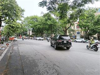 Biệt thự pháp vân 230m * 4 tầng thang máy* lô góc kinh doanh siêu đỉnh.