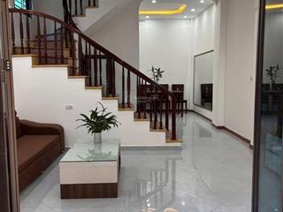 Bán nhà thọ am liên ninh gần cao tốc bắc nam dt35m* 5 tầng * giá 5.2 tỷ nhà đẹp oto đỗ cổng.