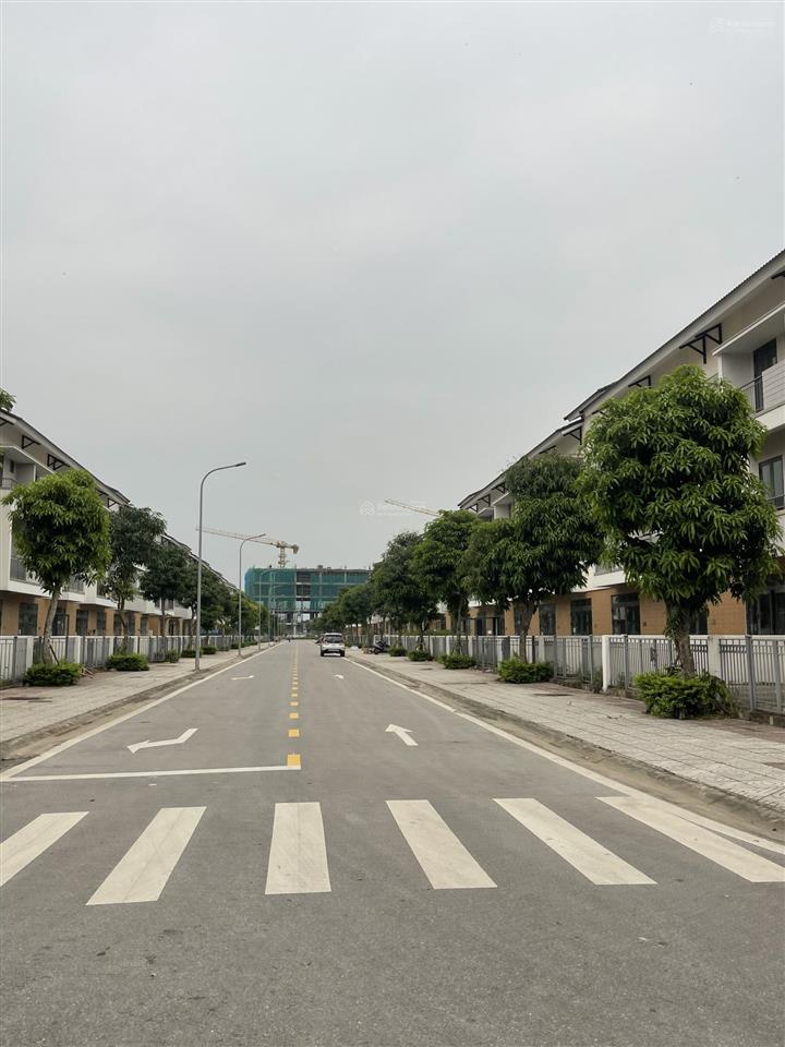 Bán nhanh liền kề 120m, trung tâm centa riverside đơn giá 66tr/m2