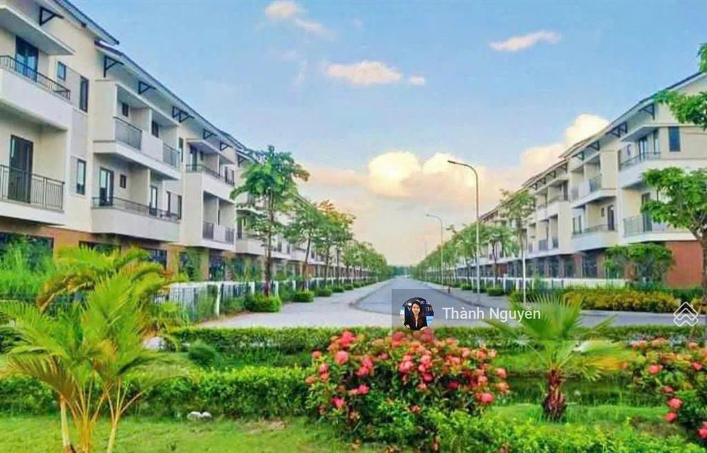 Chủ thiện chí, cắt lỗ chỉ 7,3 tỷ  sh2 centa riverside 100m²  sổ cất két