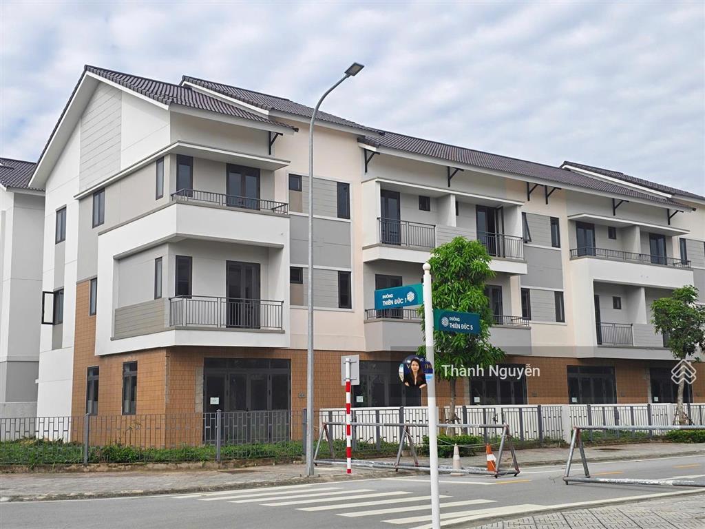 Chủ thiện chí, cắt lỗ chỉ 7,3 tỷ  sh2 centa riverside 100m²  sổ cất két