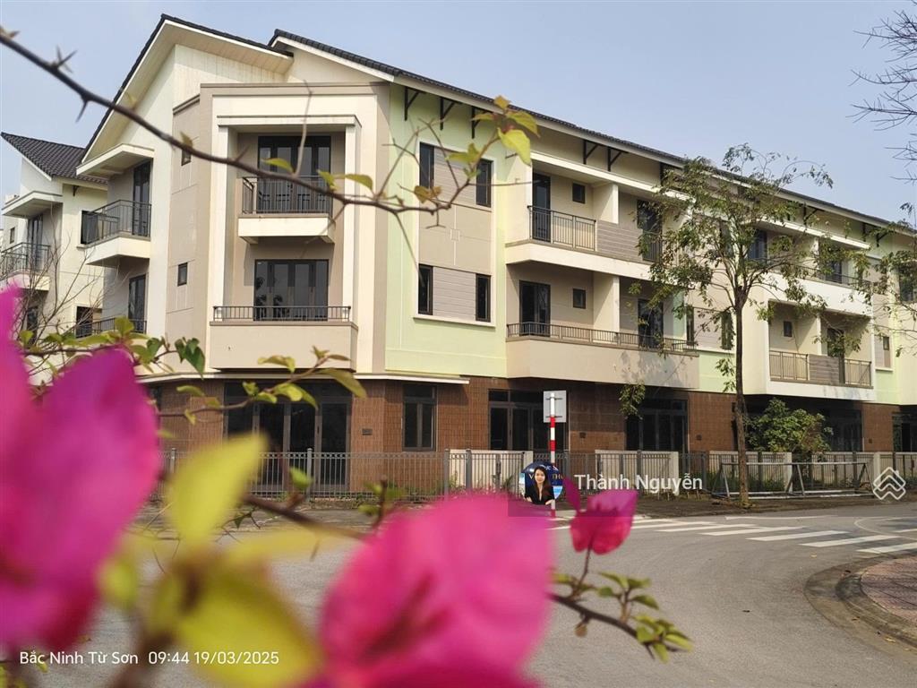 Shophouse 90m2, giá 7 tỷ 330, đã có sổ, nhà hướng nam, 2 mặt tiền đường thoáng
