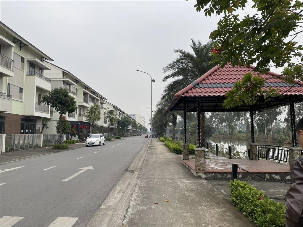 Cơ hội cho các nhà đầu tư nhanh tay, hàng càng ngày càng khan hiếm ạ