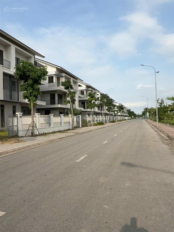 Bán biệt thự đẹp tại centa riverside, hữu nghị, từ sơn, 11,6 tỷ  180 m2, nhiều tiện ích