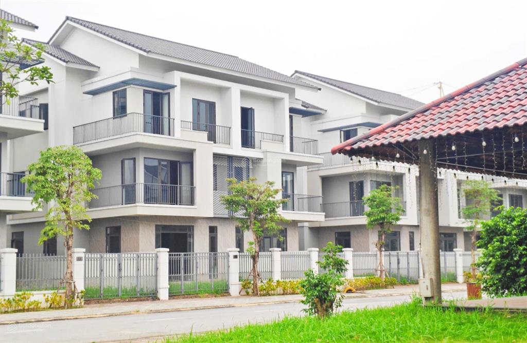 Bán biệt thự đẹp tại centa riverside, hữu nghị, từ sơn, 11,6 tỷ  180 m2, nhiều tiện ích