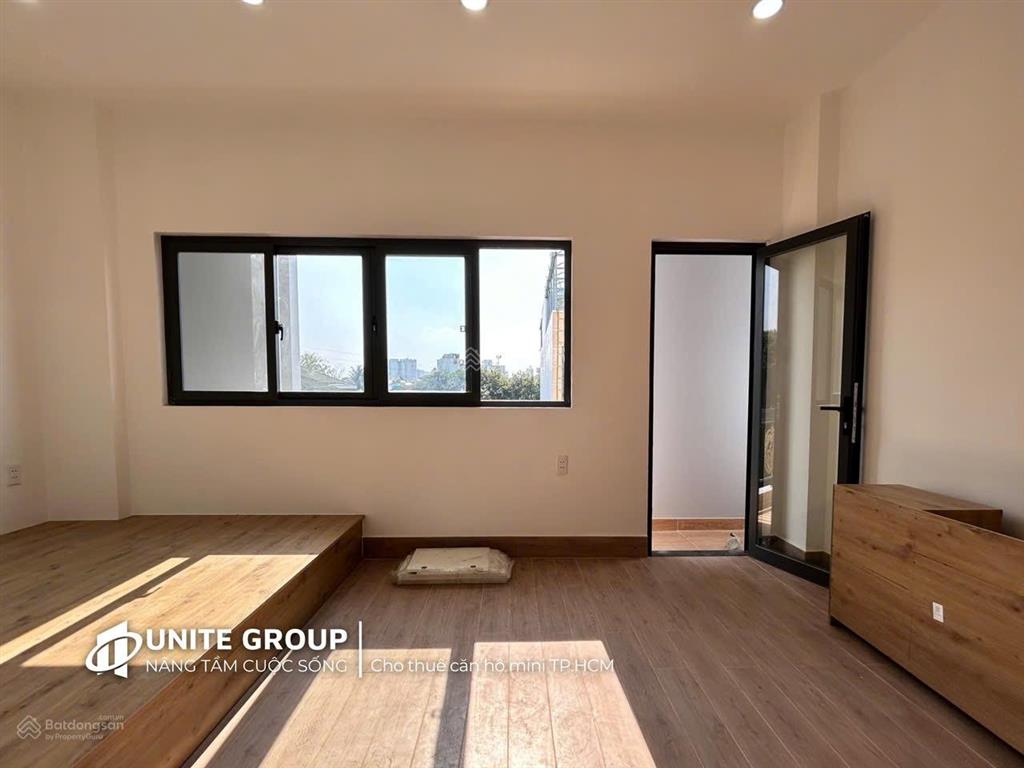 Mới 100% | studio ban công, cửa sổ | gần ngã tư bảy hiền tân bình