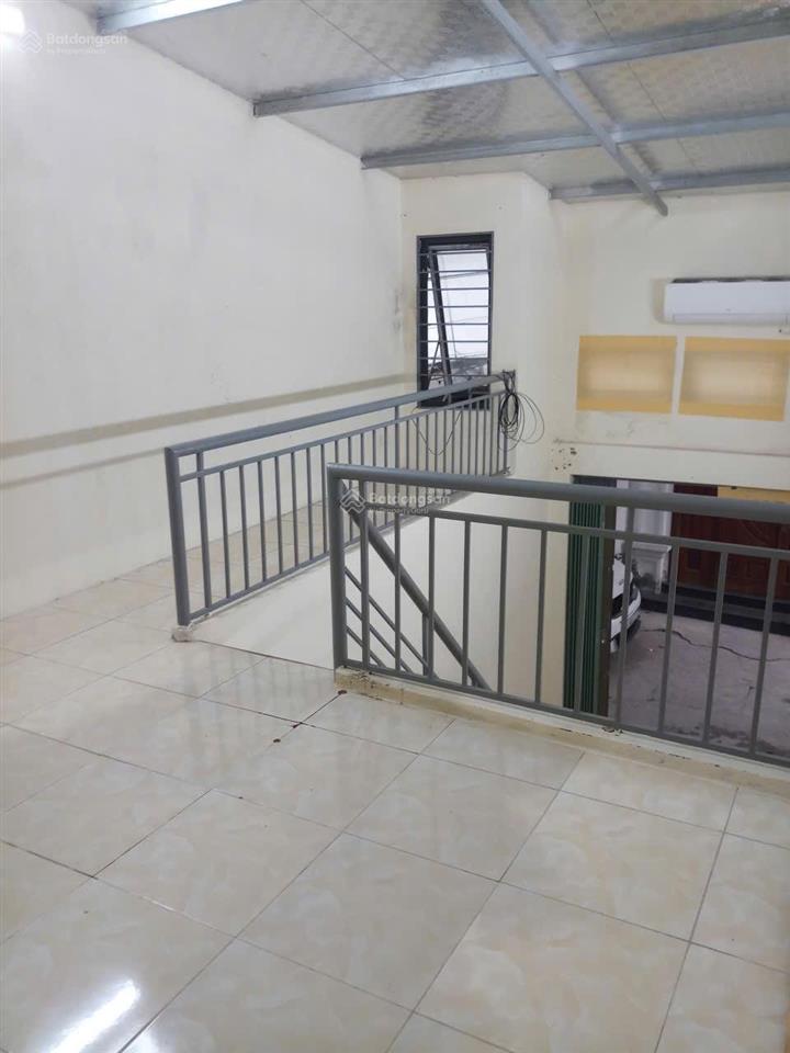 Cho thuê nhà mới vào ở ngay vị trí ngõ ô tô cự khối