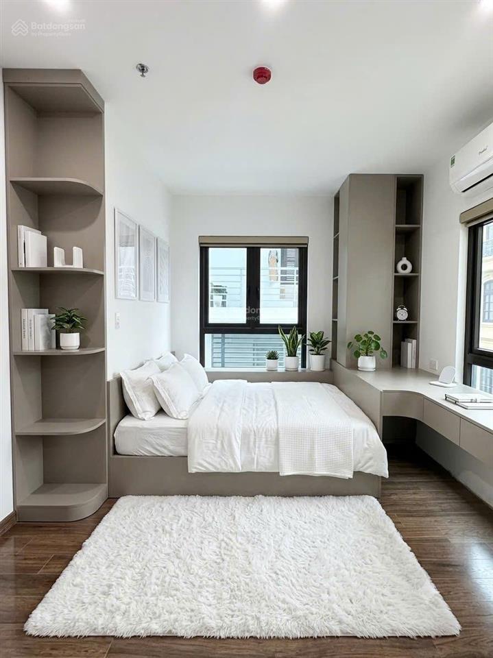 Chính chủ cho thuê ở hoàng quốc việt, 12 triệu, 50m2, 2n1k, full nội thất, hot!