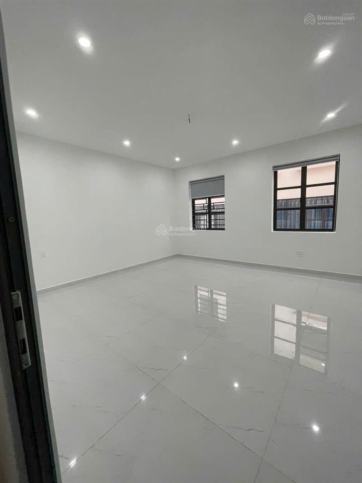 Văn phòng cityland có ban công giá tốt chỉ 6 triệu