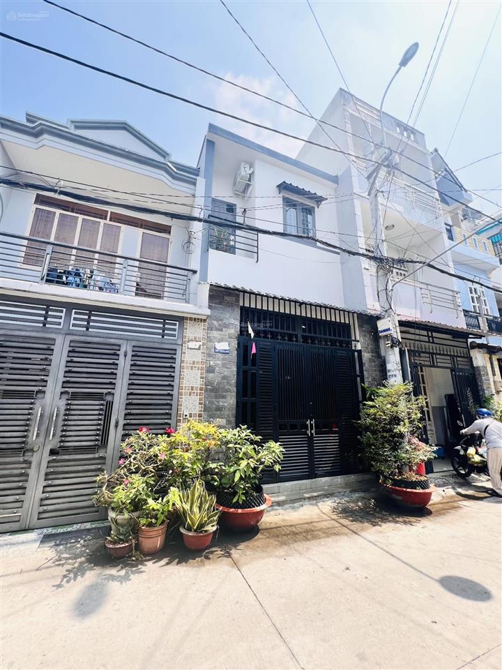 6.x tỷ nhà 2 tầng, đường số 8, gần aeon mall tân phú, hxt thông thoáng. 2 mặt tiền, tiện cho thuê.