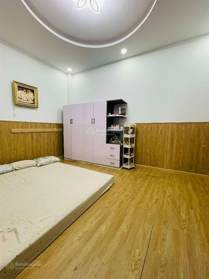 Bán nhà 3 tầng, dt 4.5x 16m, ngay lê trọng tấn, cách aeon mall tân phú 3 phút. chỉ 6.x tỷ