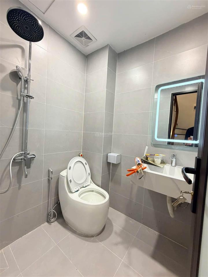 Nhà riêng ngã 5 ô chợ dừa, căn góc ngõ rộng thông, qh ổn định, sđcc. 4 tầng 3pn đẹp, mt rộng 4m5