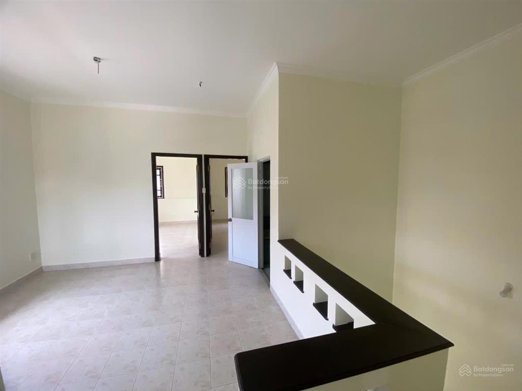 Giá bán trong tuần  biệt thự góc 2 mt đường 141m2 ( 7x21) 2 tầng chỉ nhỉnh 12 tỷ.