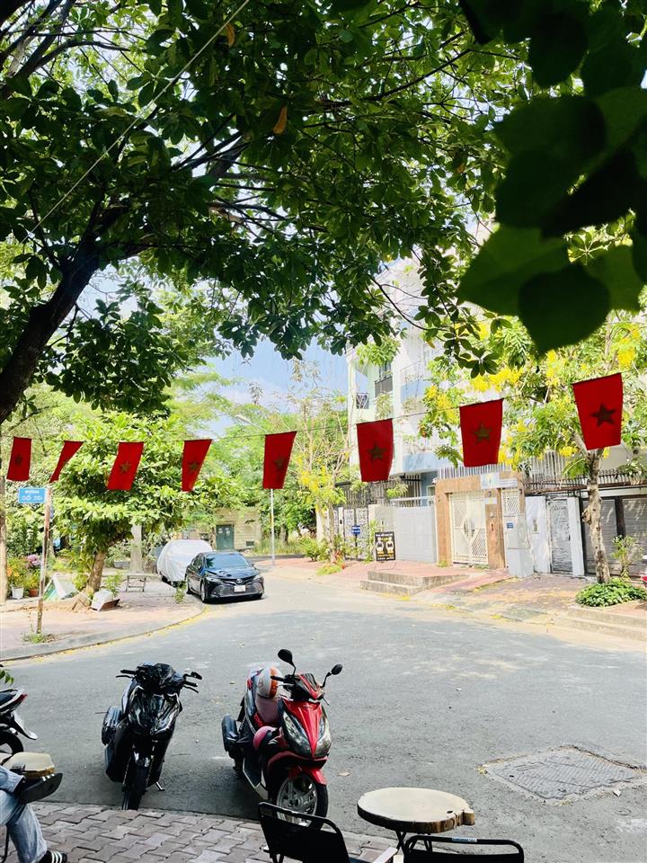 Bán nhà riêng chính chủxe hơiđường số nội khu  2 tầng  100m2 sổ (5mx20m)bình hưngnhỉnh 5 tỷ