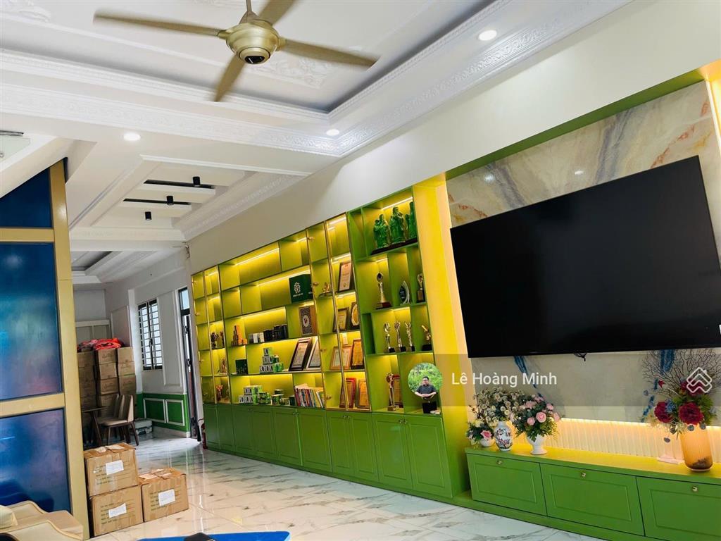 Biệt thự mini nở hậu 8,5x 23m. có thang máy. hẻm 12m khu vip nguyễn ảnh thủ. ngay ngã tư tch 10
