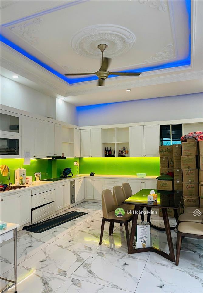 Biệt thự mini nở hậu 8,5x 23m. có thang máy. hẻm 12m khu vip nguyễn ảnh thủ. ngay ngã tư tch 10