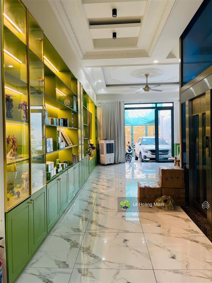 Biệt thự mini nở hậu 8,5x 23m. có thang máy. hẻm 12m khu vip nguyễn ảnh thủ. ngay ngã tư tch 10