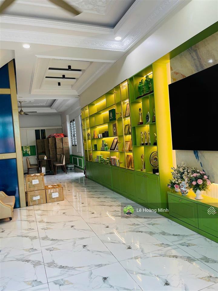 Biệt thự mini nở hậu 8,5x 23m. có thang máy. hẻm 12m khu vip nguyễn ảnh thủ. ngay ngã tư tch 10