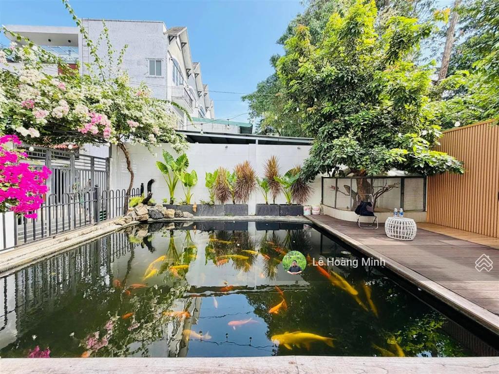Siêu phẩm villa sân vườn hồ cá koi 17,5m x 20m. 342m2 tọa lạc phường thạnh xuân