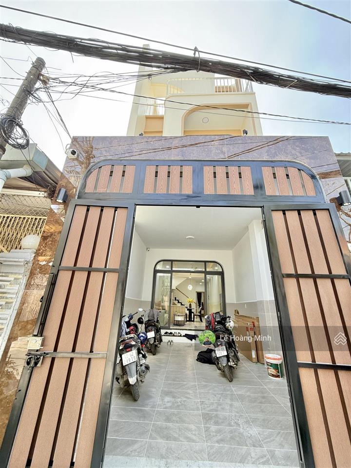 Siêu phẩm 4m x 23m, 3 tầng (có pn dưới) full nội thất mặt tiền đường thới an 18