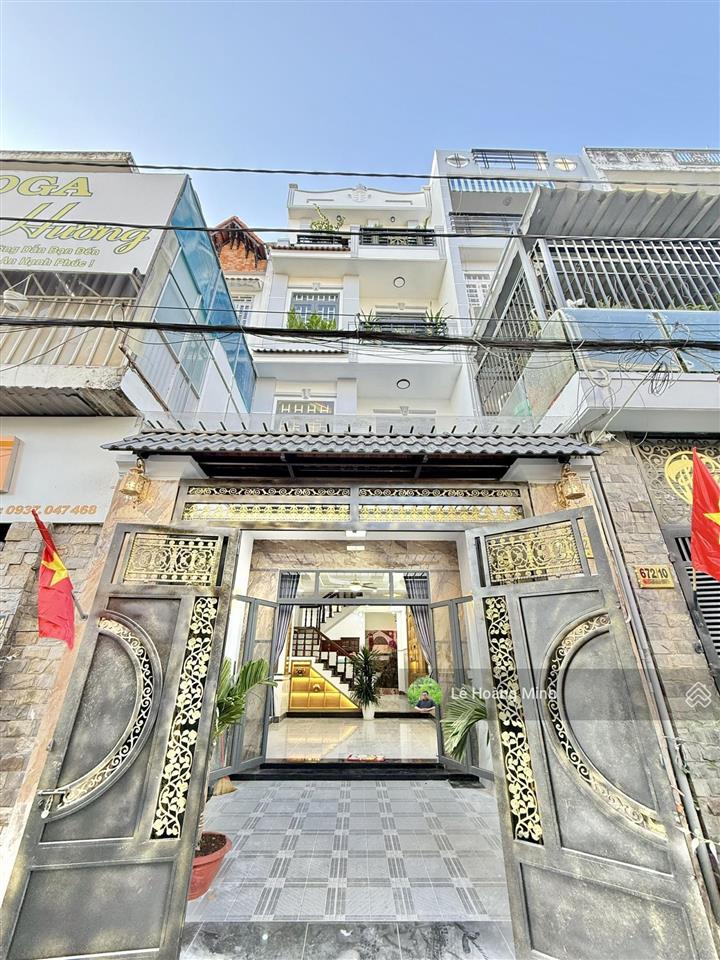 Nhà phố 3 tầng 4,5m x 18m. 1/ ngắn hẻm nhựa 8m đường lê văn khương