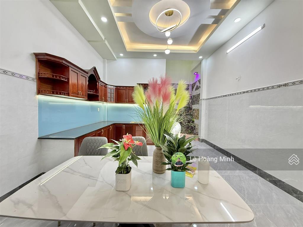 Nhà phố 3 tầng 4,5m x 18m. 1/ ngắn hẻm nhựa 8m đường lê văn khương