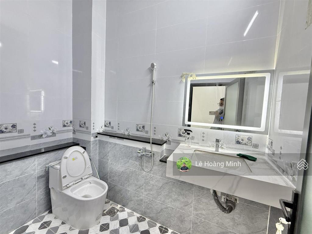 Nhà phố 3 tầng 4,5m x 18m. 1/ ngắn hẻm nhựa 8m đường lê văn khương