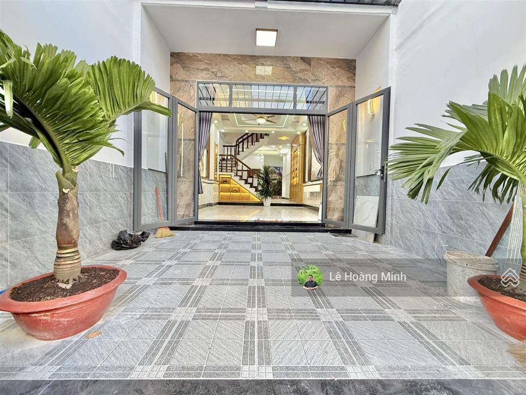 Nhà phố 3 tầng 4,5m x 18m. 1/ ngắn hẻm nhựa 8m đường lê văn khương