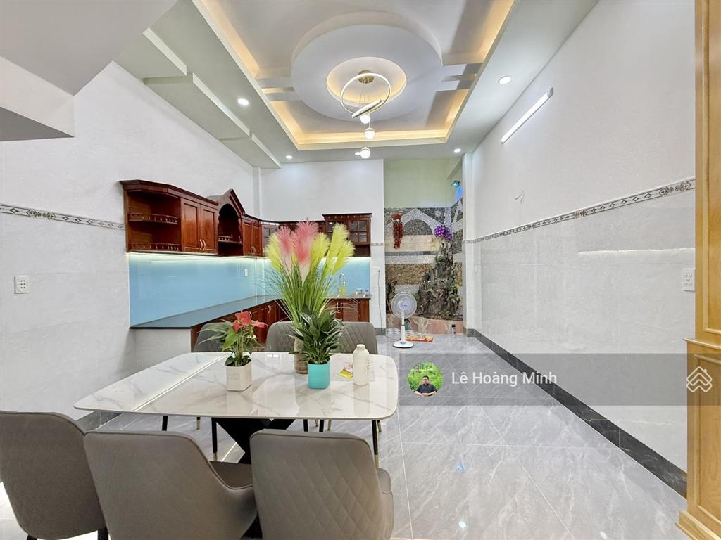 Nhà phố 3 tầng 4,5m x 18m. 1/ ngắn hẻm nhựa 8m đường lê văn khương