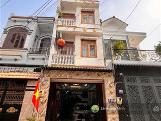 Nhà phố 4m x 18m. đúc 3 lầu mặt tiền đường hiệp thành 05