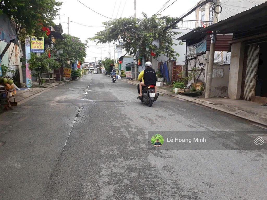 Nhà shr 4m x 25m. đúc 1 lầu mặt tiền đường hiệp thành 7