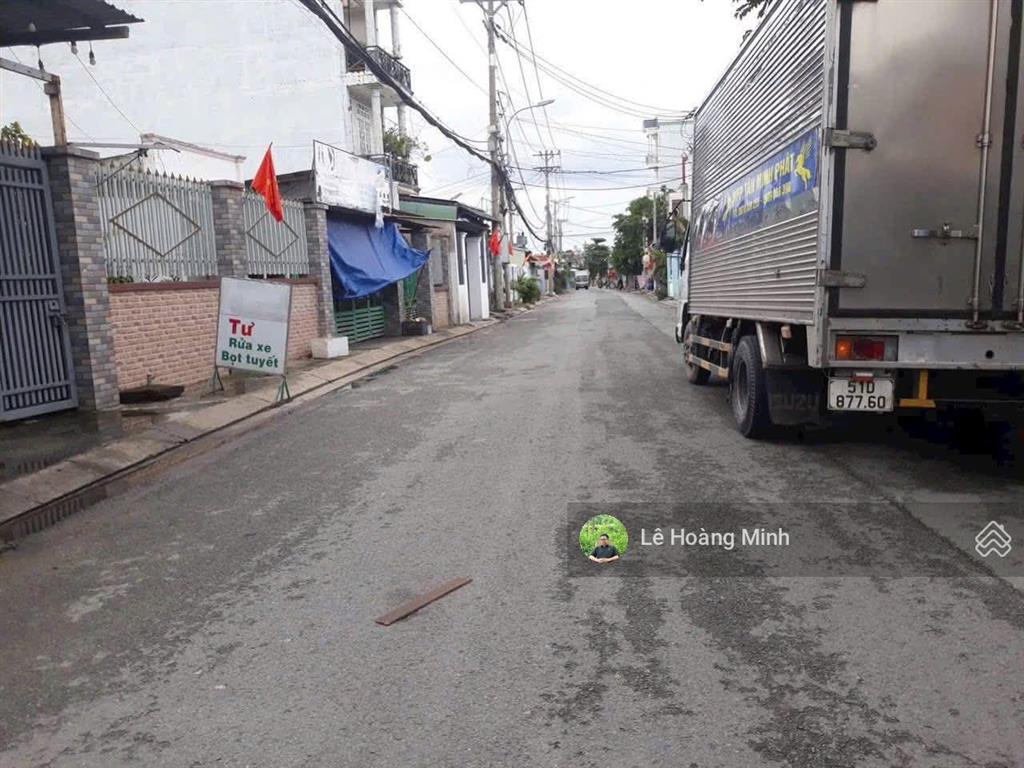 Nhà shr 4m x 25m. đúc 1 lầu mặt tiền đường hiệp thành 7